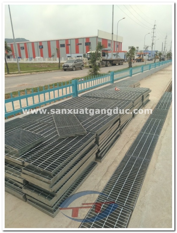 Tấm sàn Grating mạ kẽm nhúng nóng