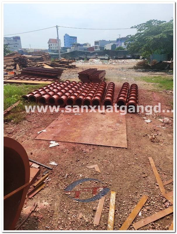 Ván khuôn thép cột tròn