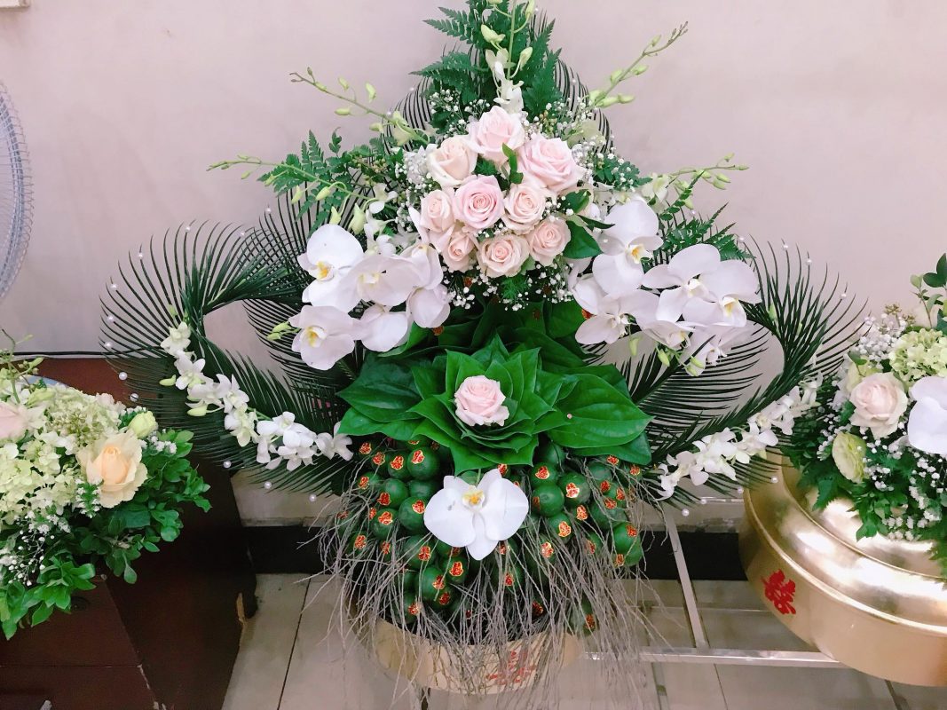 Tráp cau trầu sơn mài