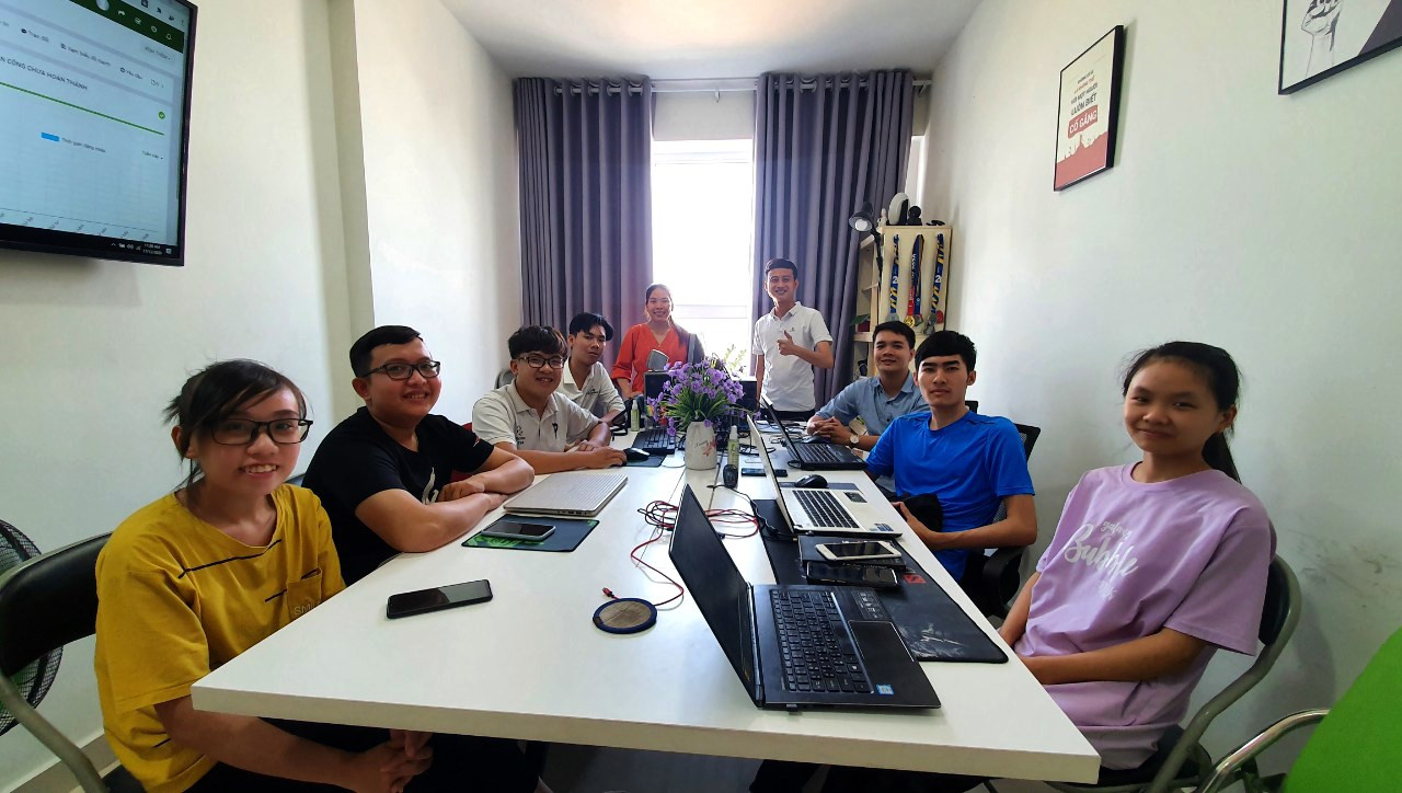  - Công Ty TNHH Giải Pháp ETI