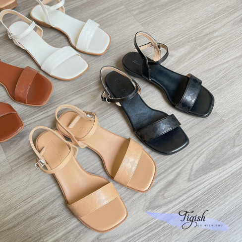 Sandal 3P mũi vuông quai ngang caro