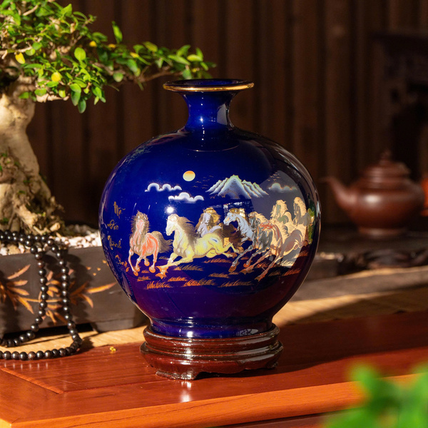 Bình hút tài lộc - Gốm Sứ Sáng Tạo Việt - Công Ty TNHH Sản Xuất Và Kinh Doanh Sáng Tạo Việt