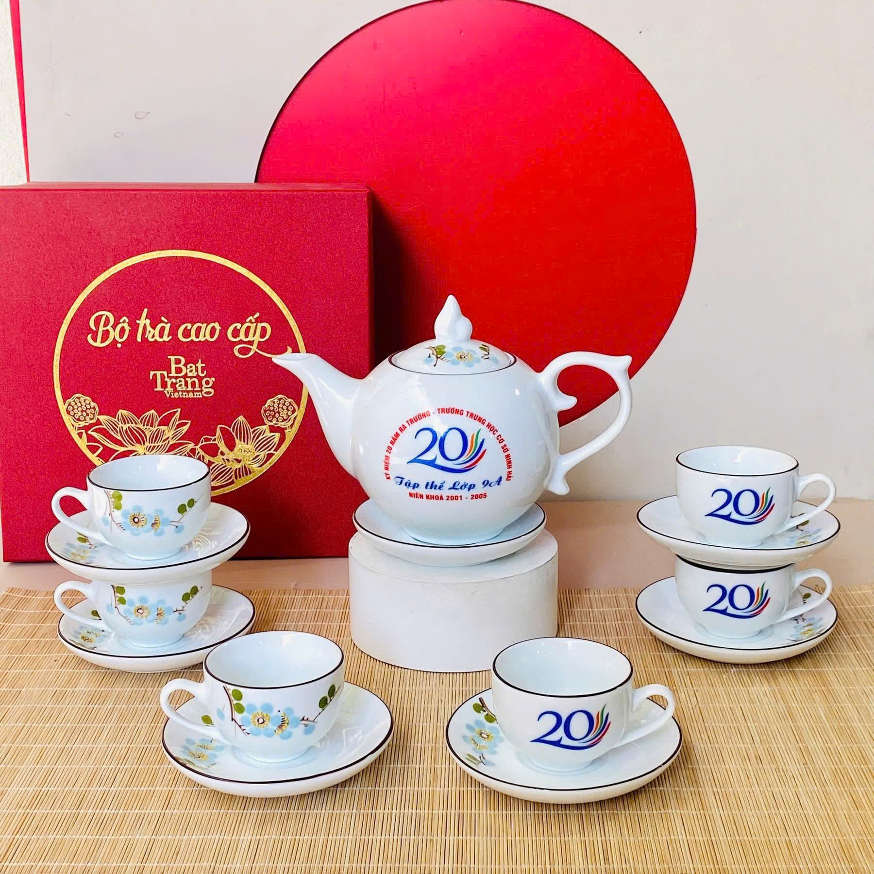 Bộ ấm trà sứ - Gốm Sứ Sáng Tạo Việt - Công Ty TNHH Sản Xuất Và Kinh Doanh Sáng Tạo Việt