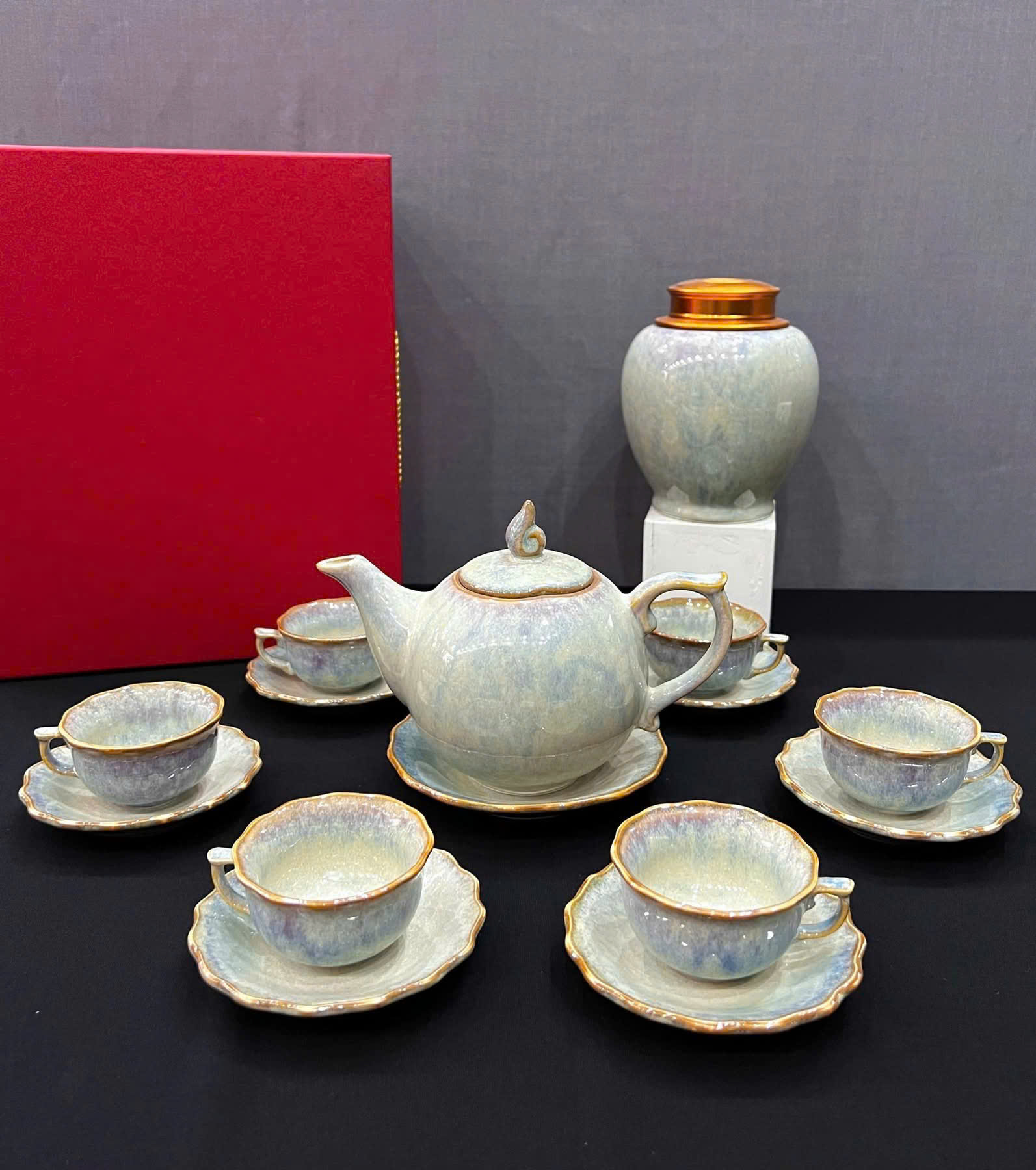 Bộ ấm trà sứ - Gốm Sứ Sáng Tạo Việt - Công Ty TNHH Sản Xuất Và Kinh Doanh Sáng Tạo Việt