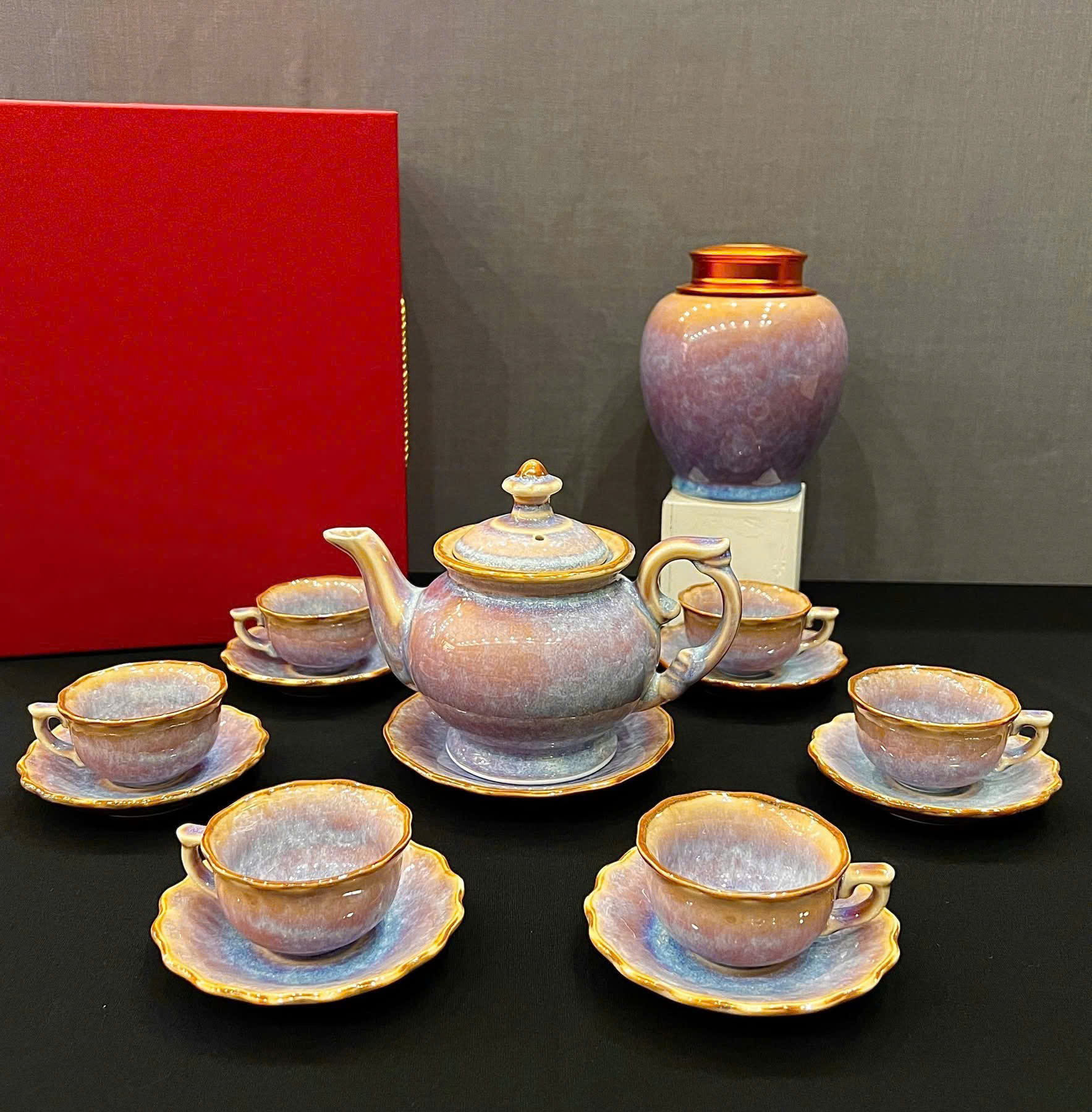 Bộ ấm trà sứ - Gốm Sứ Sáng Tạo Việt - Công Ty TNHH Sản Xuất Và Kinh Doanh Sáng Tạo Việt