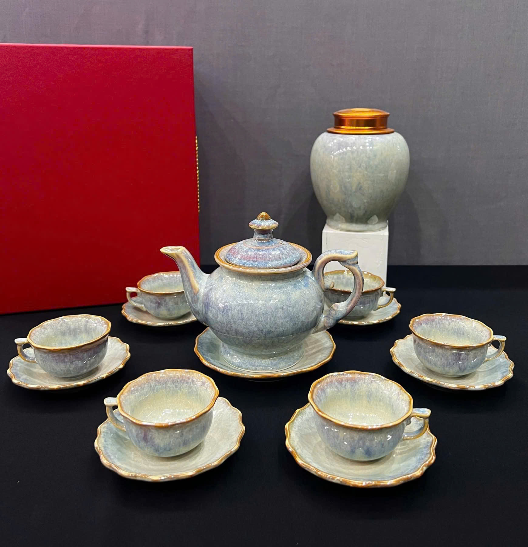 Bộ ấm trà sứ - Gốm Sứ Sáng Tạo Việt - Công Ty TNHH Sản Xuất Và Kinh Doanh Sáng Tạo Việt