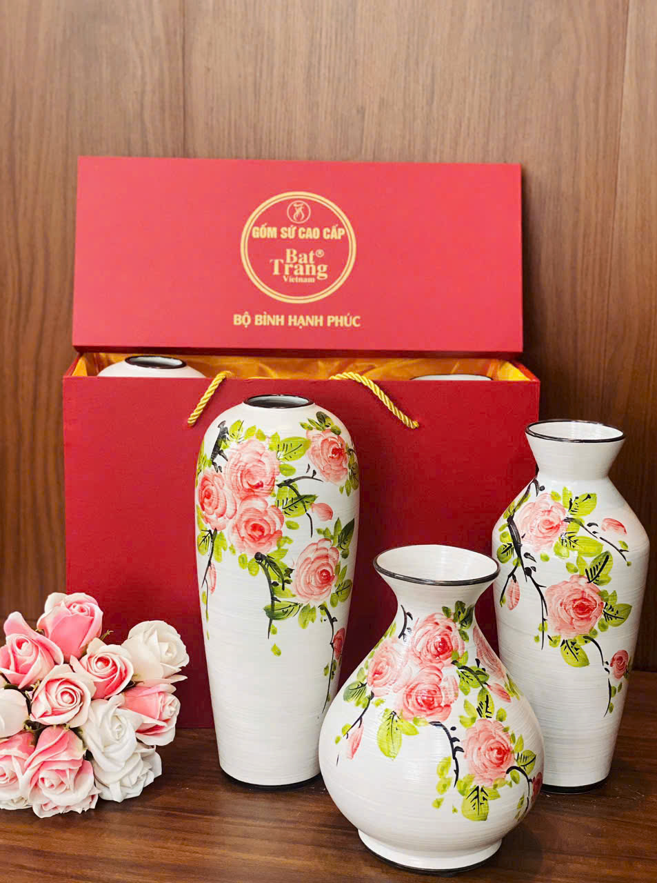 Lọ hoa gốm sứ - Gốm Sứ Sáng Tạo Việt - Công Ty TNHH Sản Xuất Và Kinh Doanh Sáng Tạo Việt