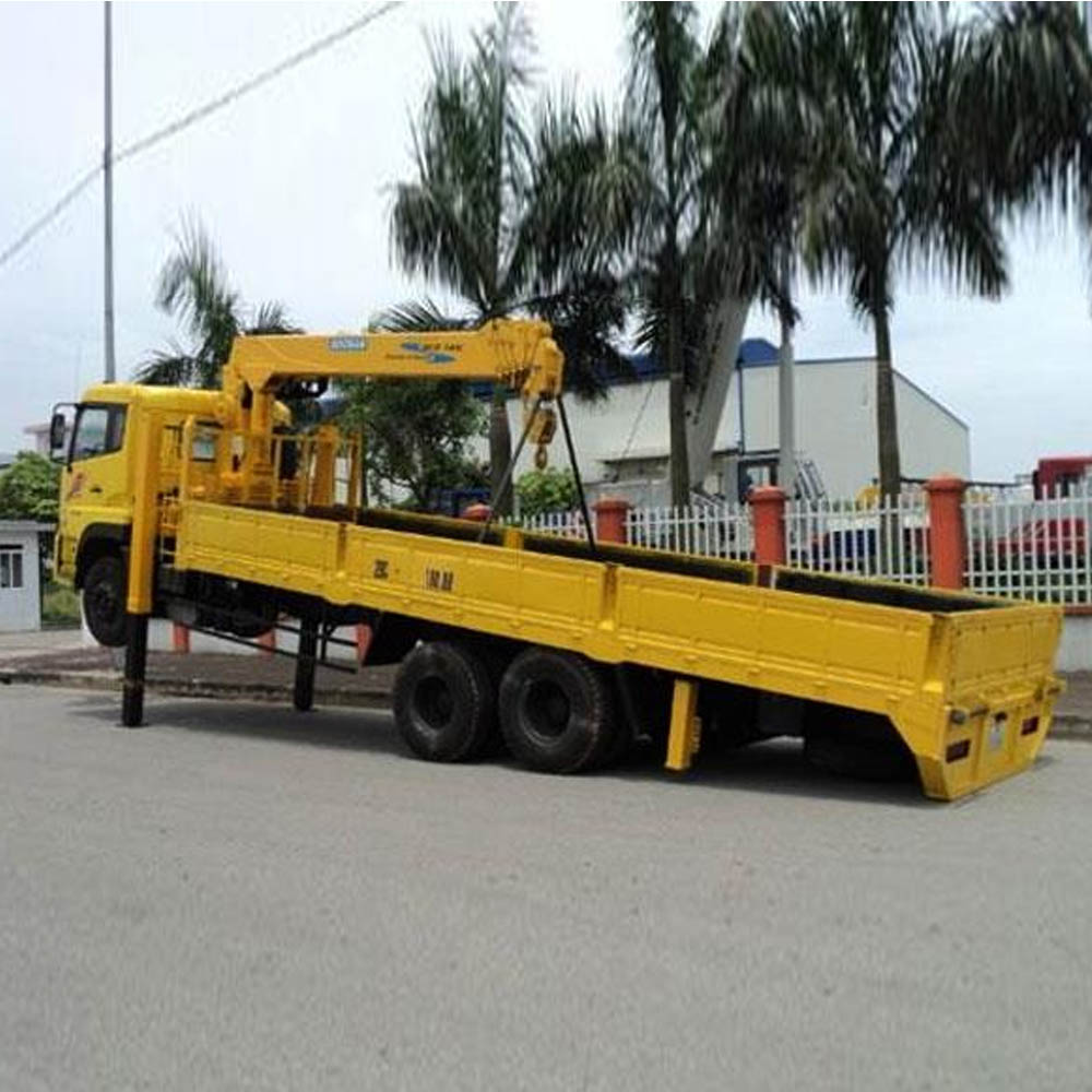 Cẩu thùng Dongfeng 15 tấn gắn cẩu