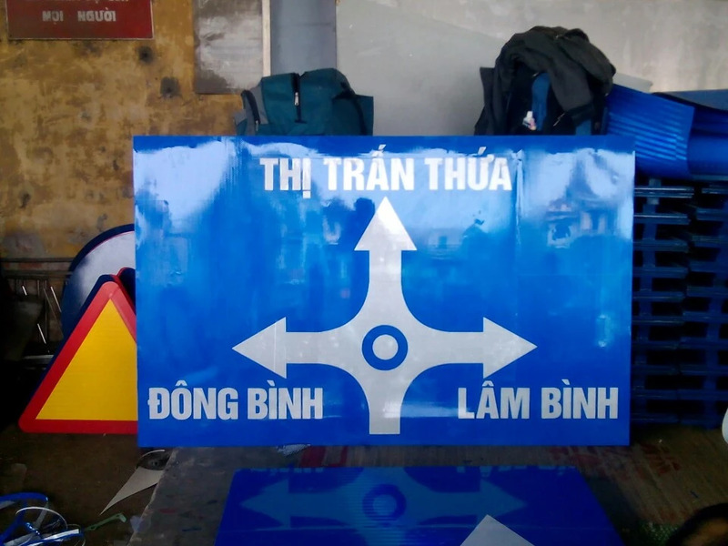 Biển báo giao thông - Sơn Giao Thông Thái Hà - Công Ty TNHH Xây Dựng Và Đầu Tư Thương Mại Thái Hà