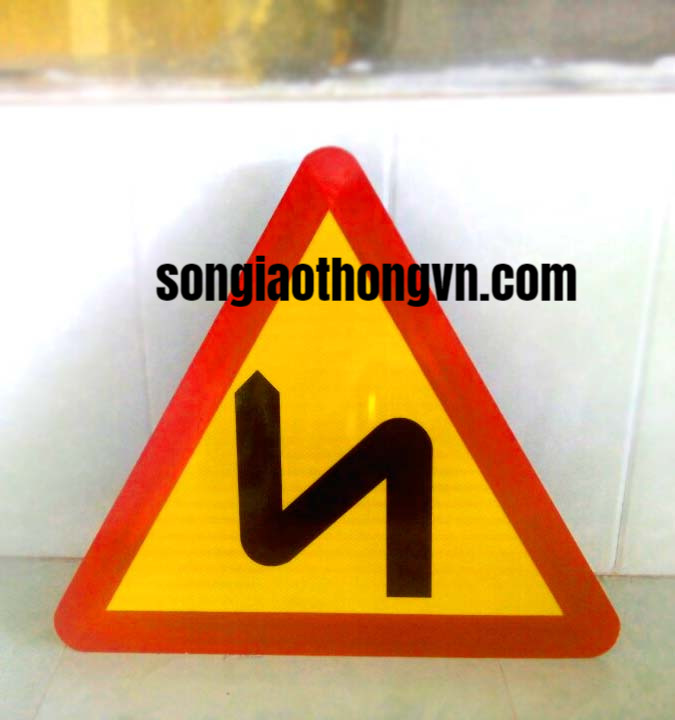 Biển báo giao thông - Sơn Giao Thông Thái Hà - Công Ty TNHH Xây Dựng Và Đầu Tư Thương Mại Thái Hà