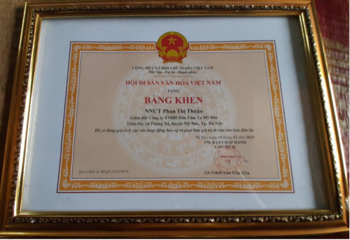 Bằng khen bảo tồn phát huy tinh hoa dân tộc