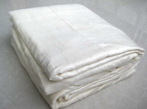 Chăn tơ tằm người lớn