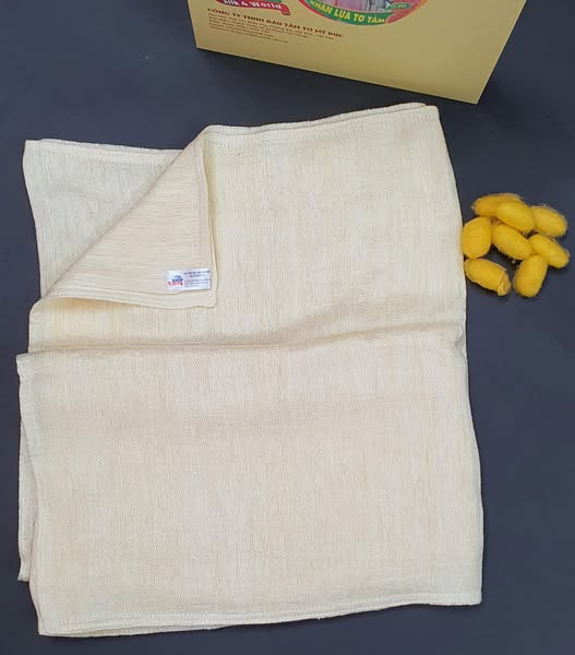 Khăn lụa tơ tằm