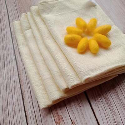 Khăn lụa tơ tằm tự dệt