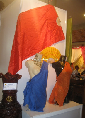 Khăn tơ tằm tự dệt
