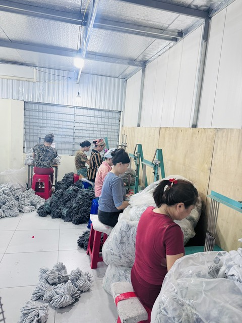 Hình ảnh xưởng sản xuất Hưng Dũng - Găng Tay Hưng Dũng - Công Ty TNHH Sản Xuất Găng Tay Hưng Dũng