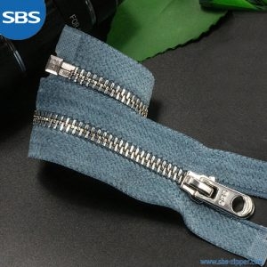 Khóa kéo kim loại băng nhám