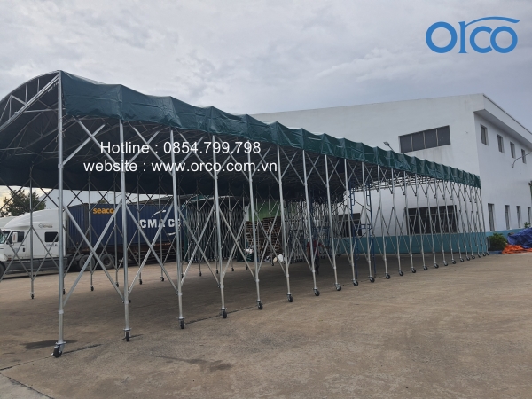Nhà che bạt hàng hóa