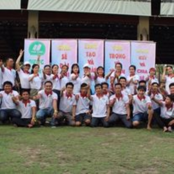 Đồng phục Dược phẩm Viễn Thông - Đồng Phục Thiên Hương Phát - Công Ty TNHH Sản Xuất Thương Mại Thiên Hương Phát