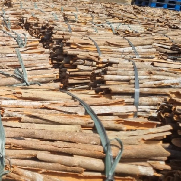 Quế ép nguyên thanh - Nông Sản Gia Vị Imtex - Công Ty Cổ Phần Xuất Nhập Khẩu Imtex Việt Nam