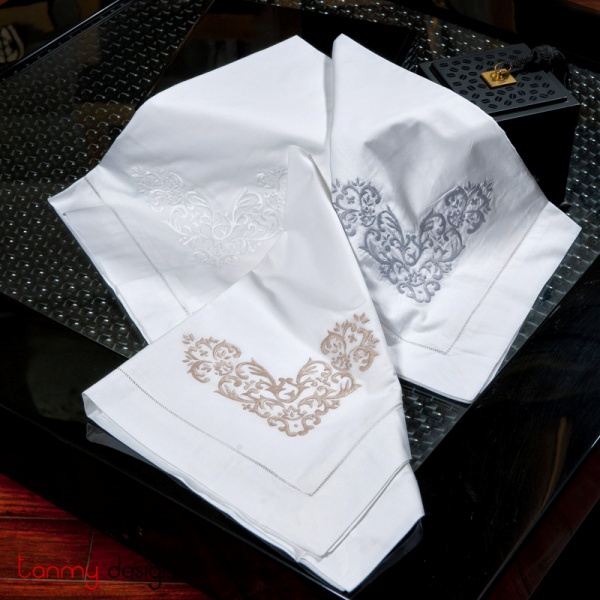 Vỏ gối thêu tay - Công Ty TNHH Thiết Kế Thời Trang Tân Mỹ