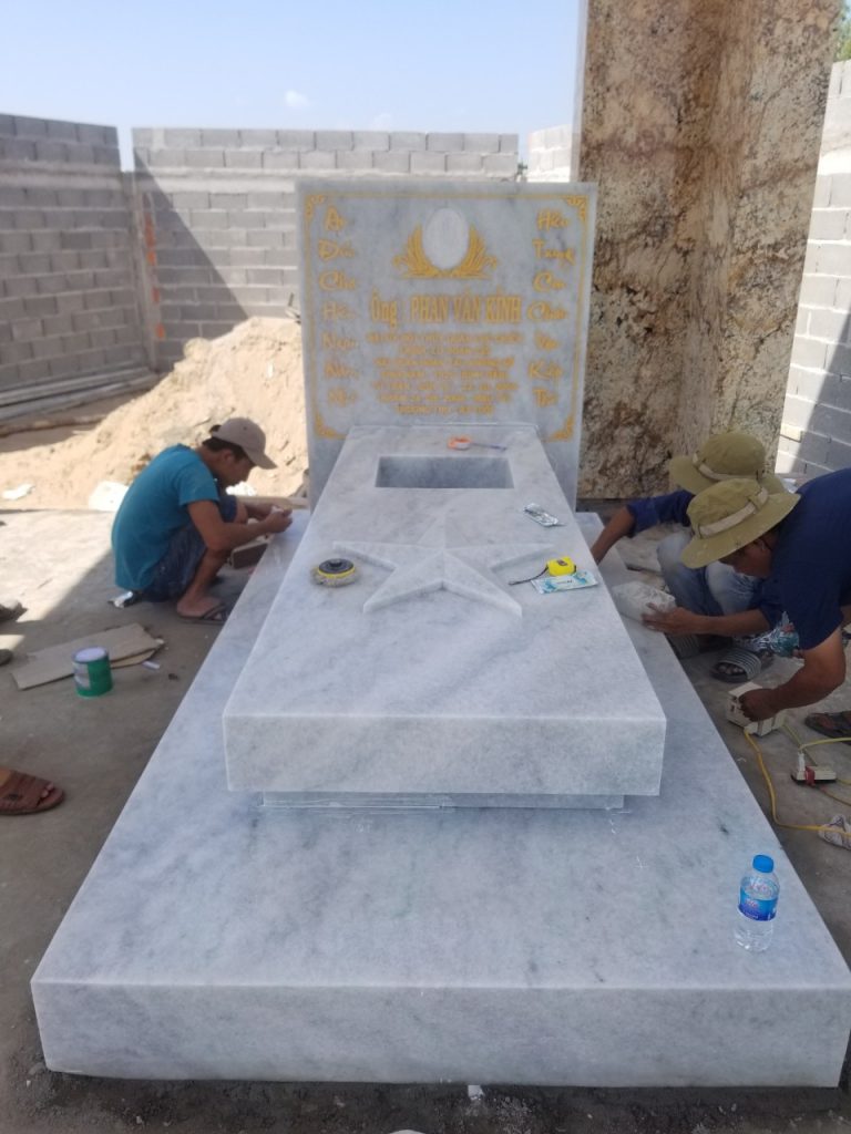 Khu lăng mộ đá cẩm thạch trắng tại thành phố Cao Lãnh - Điêu Khắc Đá Mỹ Nghệ Đà Nẵng - Công Ty Cổ Phần Đá Mỹ Nghệ Đà Nẵng