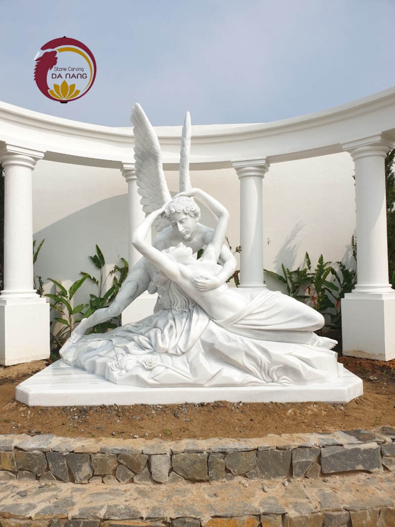Quá trình hoàn thành và lắp đặt tác phẩm điêu khắc tượng Cupid và Psyche - Điêu Khắc Đá Mỹ Nghệ Đà Nẵng - Công Ty Cổ Phần Đá Mỹ Nghệ Đà Nẵng