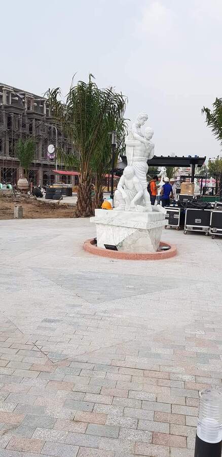 Tượng đá tình yêu cho Thắng Lợi Group tại Long An - Điêu Khắc Đá Mỹ Nghệ Đà Nẵng - Công Ty Cổ Phần Đá Mỹ Nghệ Đà Nẵng