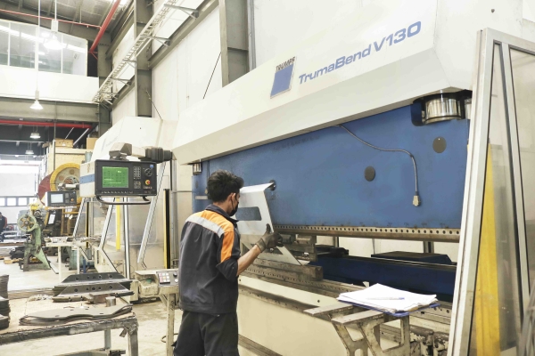 Gia công chấn gấp phanh