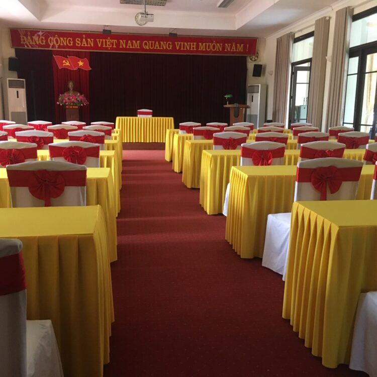 Váy bàn váy ghế hội nghị - Amora - Công Ty Cổ Phần Sản Xuất Thương Mại Dịch Vụ Và Đầu Tư Việt SPS
