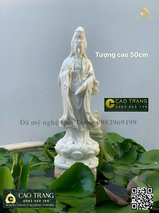 Tượng Quan Âm bằng đá