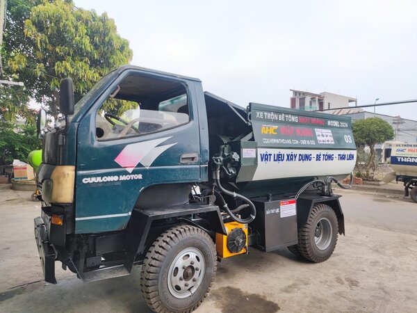 Xe gắn trên ô tô công trình