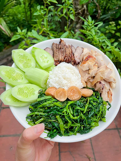 Suất ăn công nghiệp Tùng Anh - Suất Ăn Công Nghiệp Tùng Anh - Công Ty TNHH Cung Cấp Thực Phẩm Và Dịch Vụ Ăn Uống Tùng Anh