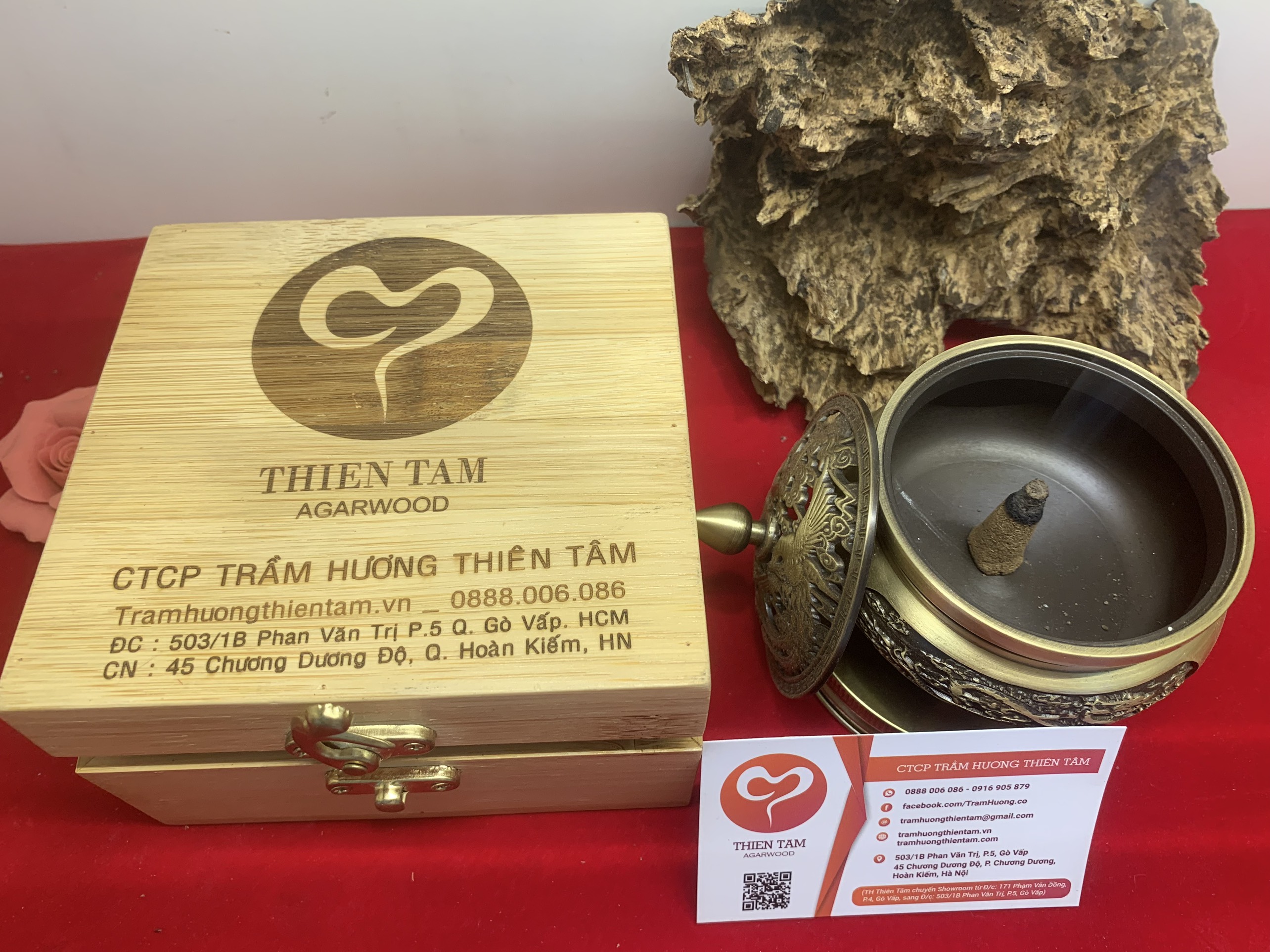 Lư xông trầm - Công Ty Cổ Phần Trầm Hương Thiên Tâm