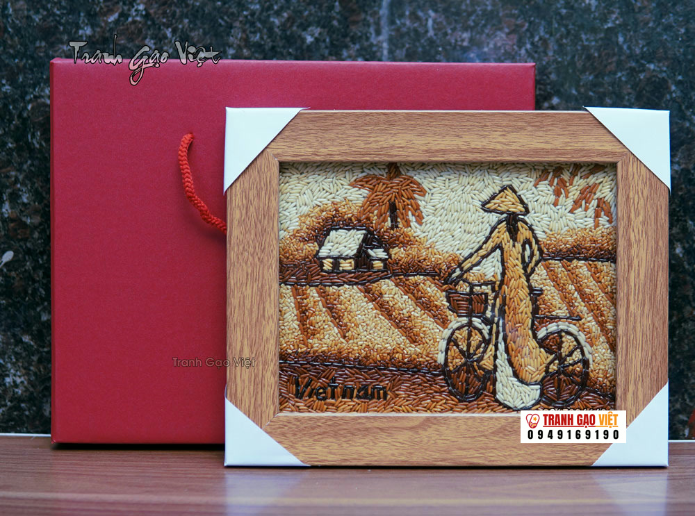 Tranh gạo để bàn áo dài và xe đạp - Tranh Gạo Việt - Công Ty TNHH Sản Xuất Và Thương Mại Tranh Đại Việt
