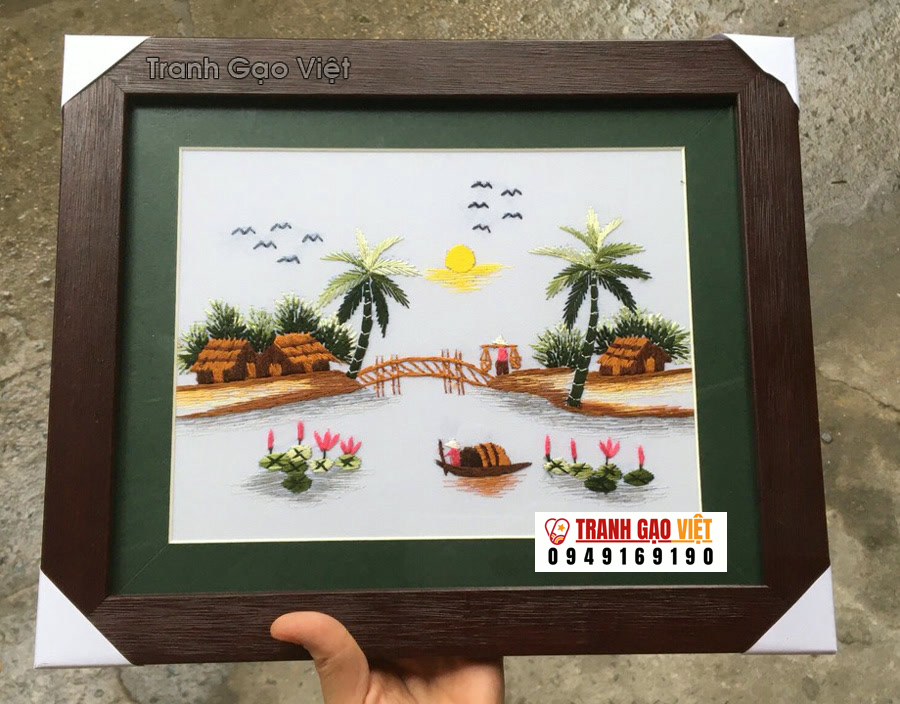 Tranh thêu tay sông nước - Tranh Gạo Việt - Công Ty TNHH Sản Xuất Và Thương Mại Tranh Đại Việt