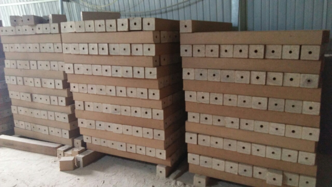 Chân đế Pallet