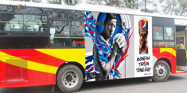 Quảng cáo trên thân xe buýt