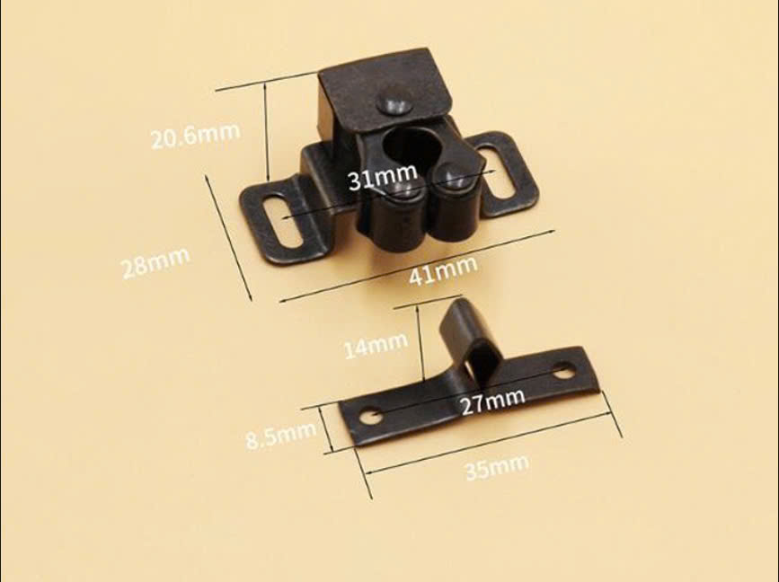 Chốt sập tủ - Phụ Kiện Nội Thất  Sacom - Công Ty TNHH Thương Mại Dịch Vụ Quốc Tế Sacom