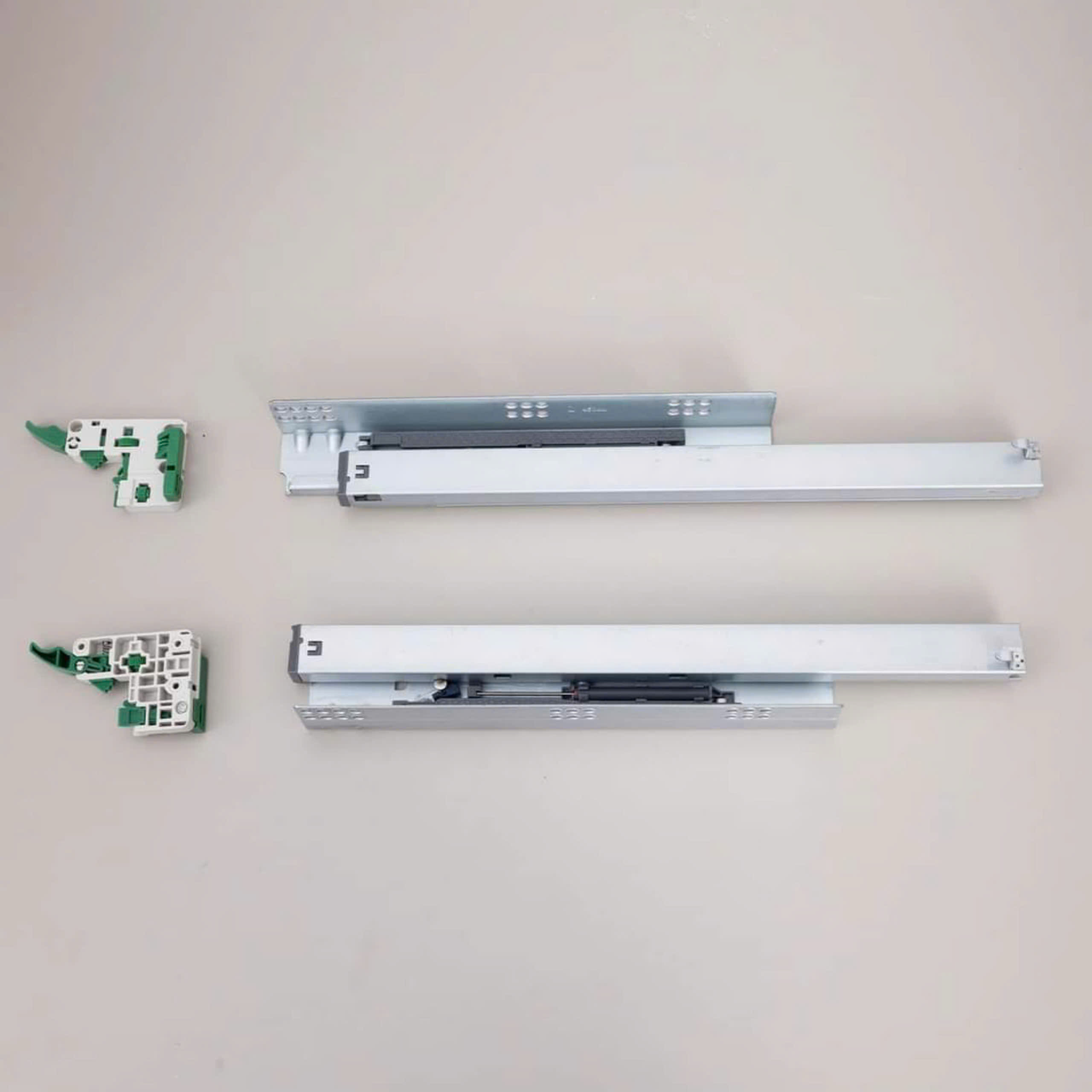 Ray âm 3 tầng có khóa - Phụ Kiện Nội Thất  Sacom - Công Ty TNHH Thương Mại Dịch Vụ Quốc Tế Sacom