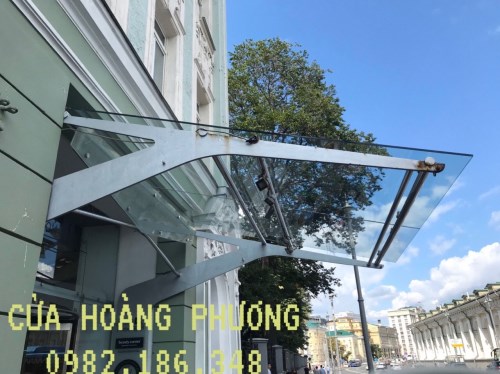 Cửa mở hất cánh