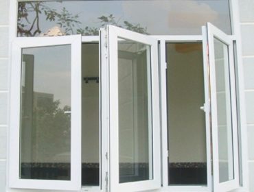 Cửa sổ mở quay 3 cánh Xingfa