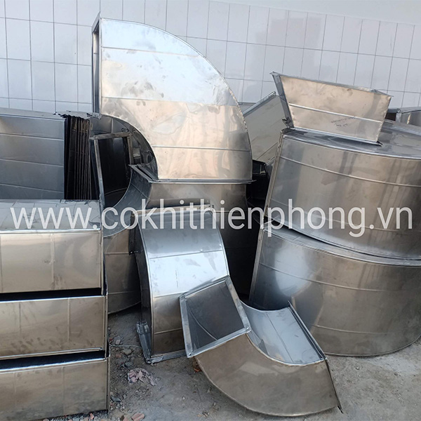 Ống gió vuông uốn - Thiết Bị Cơ Khí Môi Trường Thiên Phong - Công Ty TNHH Thương Mại Và Kỹ Thuật Thiên Phong