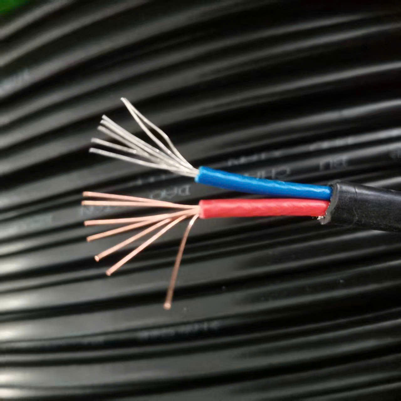 Dây cáp - Công Ty TNHH Công Nghiệp Thermoway Việt Nam