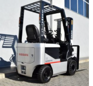 Xe nâng điện Nissan - Công Ty Cổ Phần Thương Mại Xuất Nhập Khẩu Washi