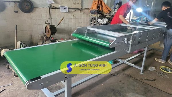 Băng tải PVC ép giấy