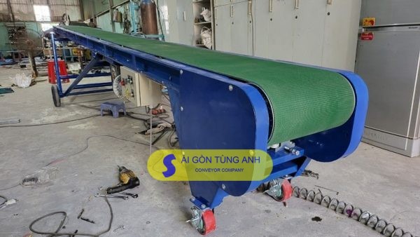 Băng tải lên xe tải Container