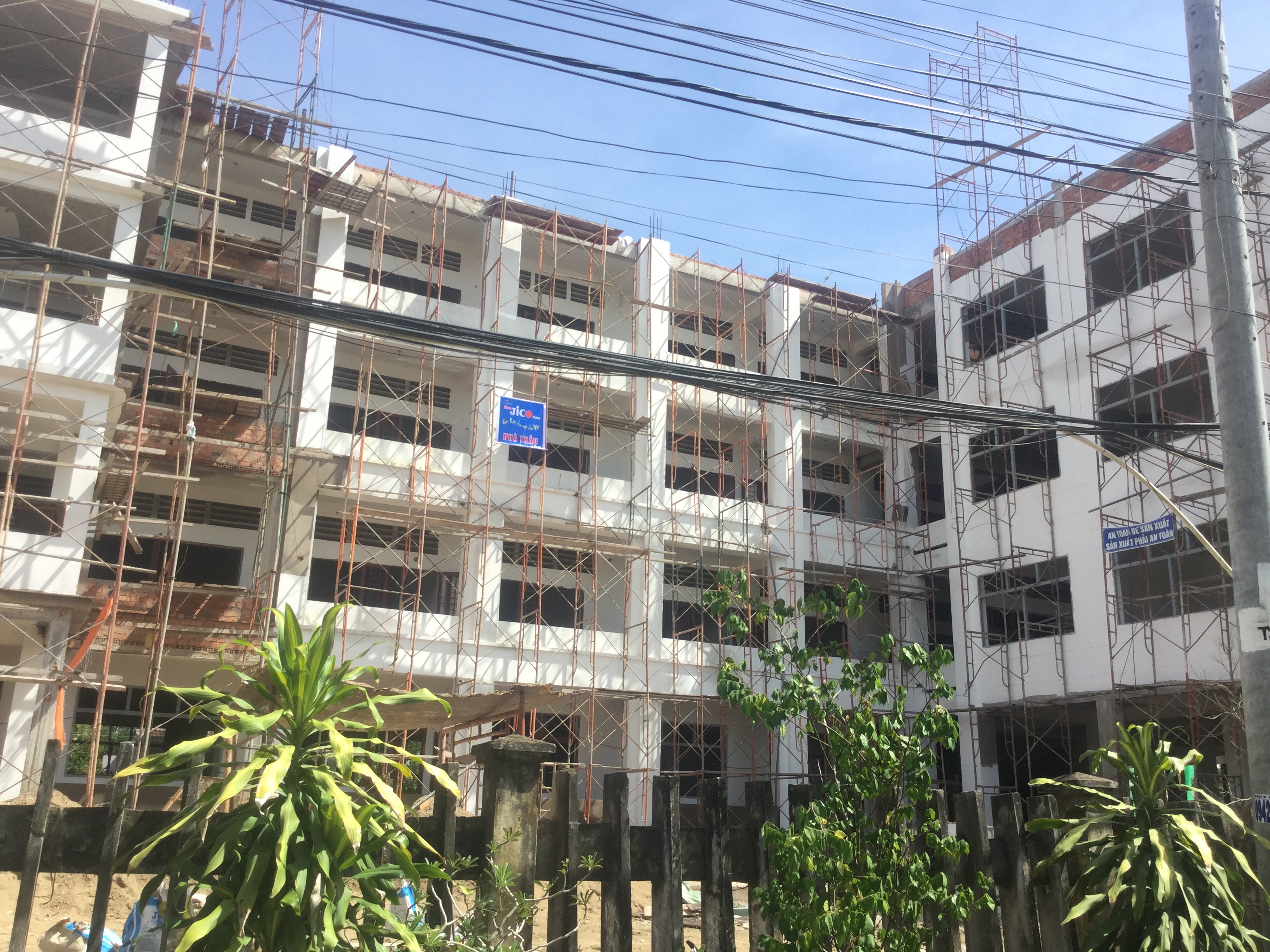 Dự án trường đại học công nghiệp Vĩnh Long - Sơn Jico - Công Ty Cổ Phần Sản Xuất Xây Dựng Thương Mại Dịch Vụ Sơn Nhật Bản