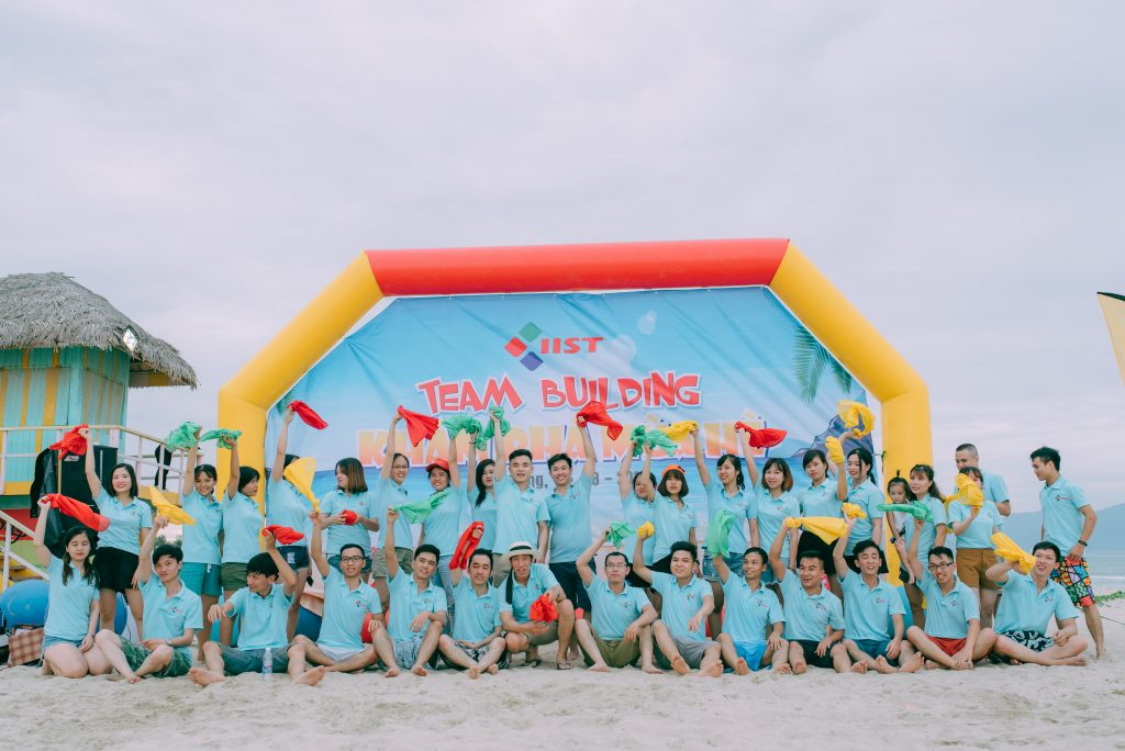 Đồng phục Team Building - áo Mưa Triệu Vy - Chi Nhánh Công Ty TNHH Thương Mại Và Dịch Vụ In Quảng Cáo Triệu Vy