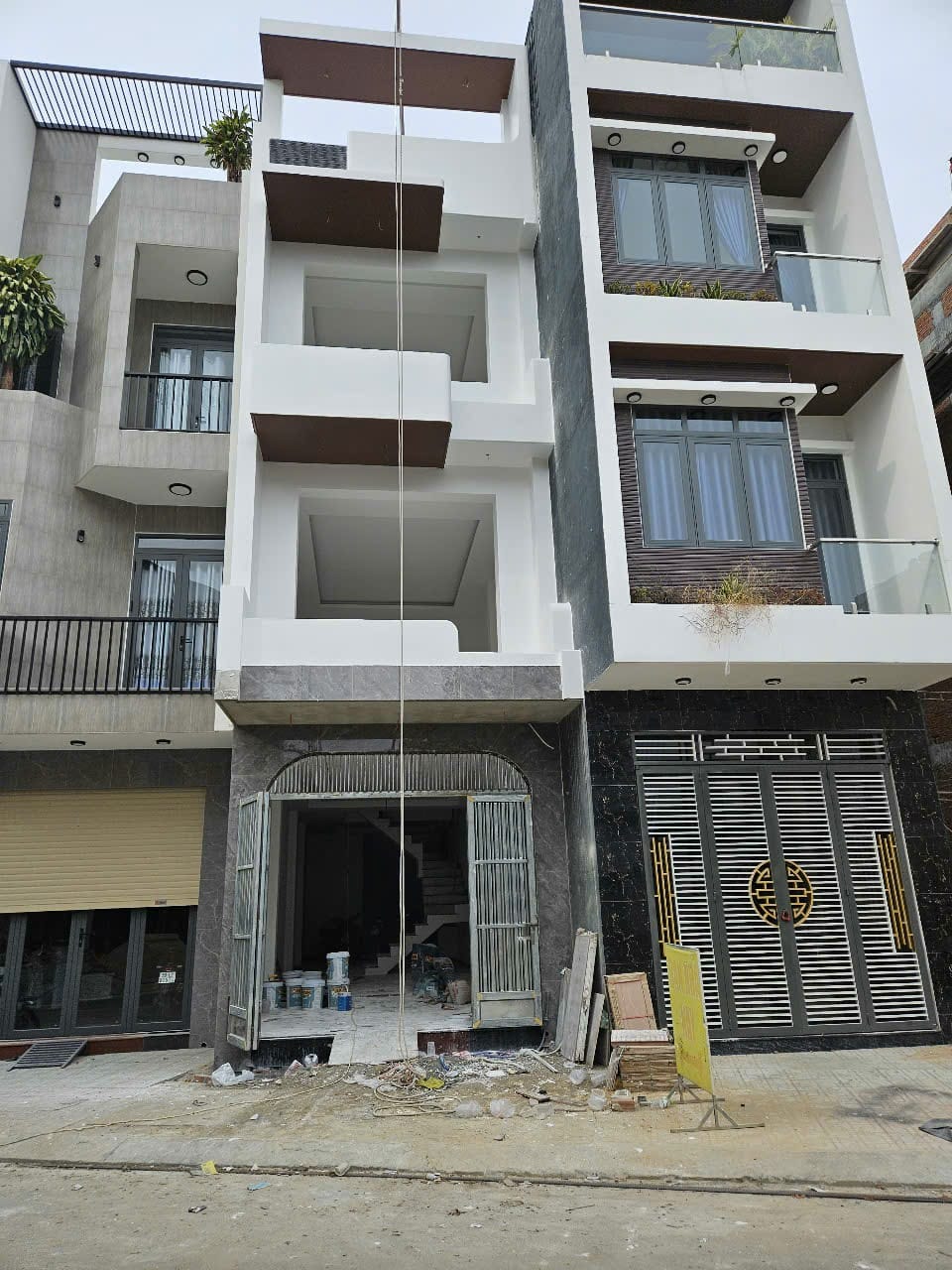 Nhà phố khu dân cư Phú Hồng Thịnh - Phú Hồng Lộc Bình Dương - Kính Vinh Hoa - Công Ty TNHH MTV Nhôm Kính Vinh Hoa